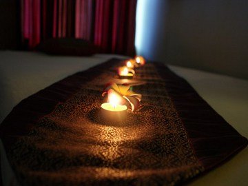 Herzlich Willkommen bei MantraSpa sagt Siriwan Raksanthiah (Wandee)